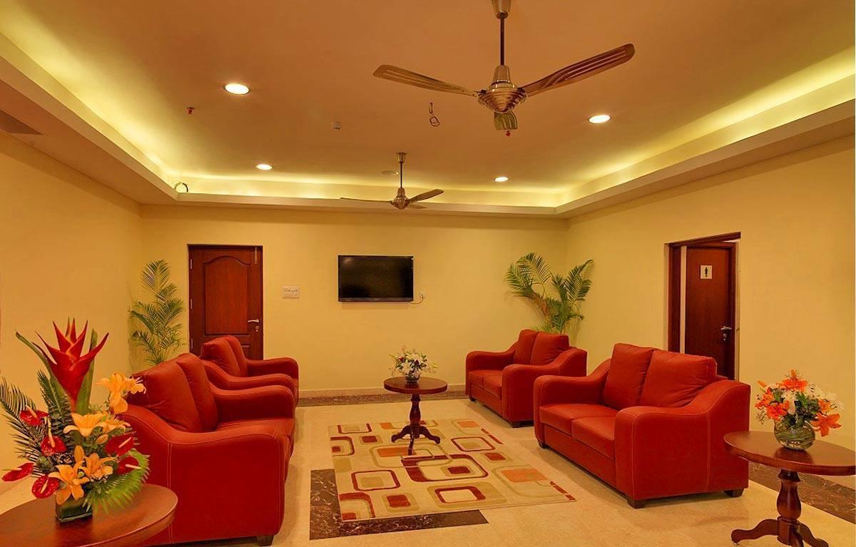 Dhanunjayas Luxury Hotel Hosūr Esterno foto